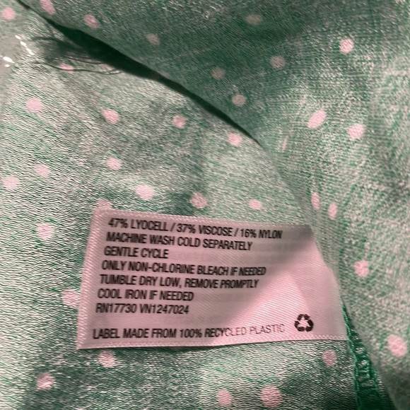 Super Cute Top - Picture 9 of 13